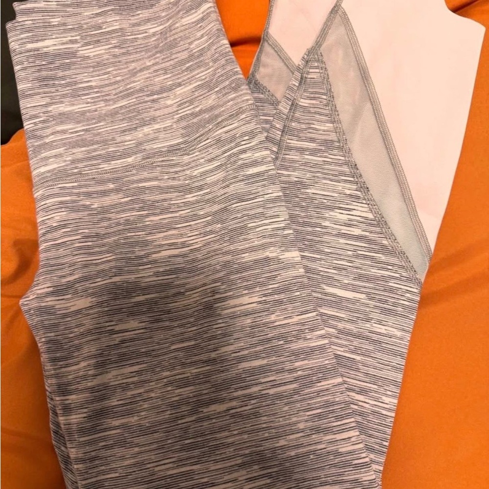 Lululemon Athletica Gray Patterned Leggings